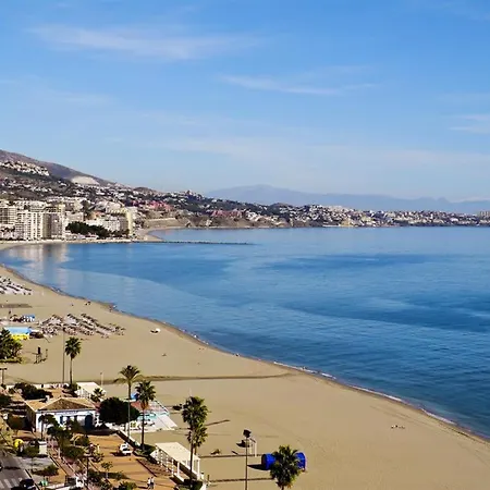 En Junto Al Paseo Maritimo