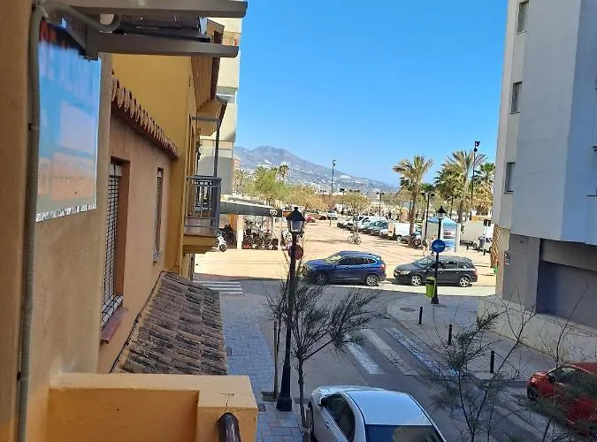 En Junto Al Paseo Maritimo *